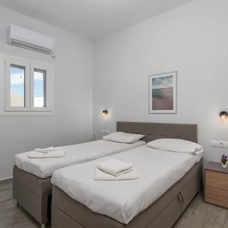 Balliu * Triovasálos