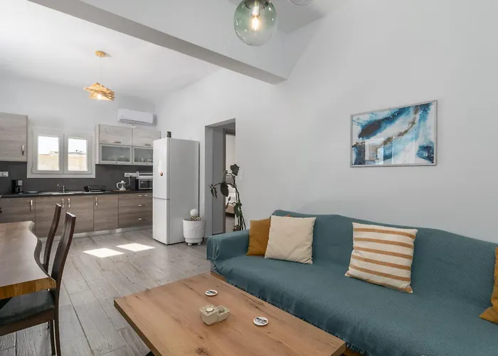 Balliu Lejlighed Triovasálos